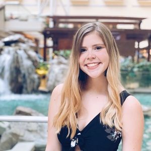 Meet your Posher, Amy